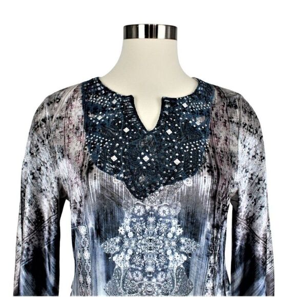 Inlaid-Crochet Bodice, Bell Sleeve, Shark Bite Hem Embellished Medium Petite - Picture 5 of 7